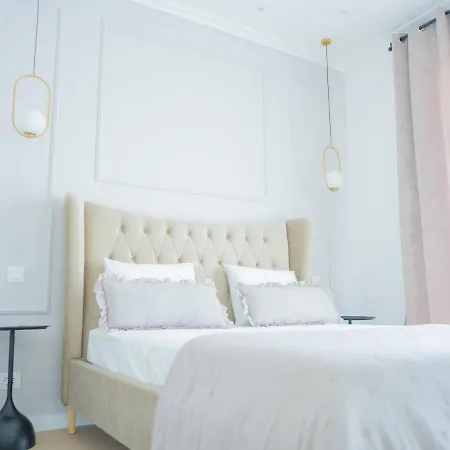 Aviatiei Elysee Luxury 1br Bukurešť