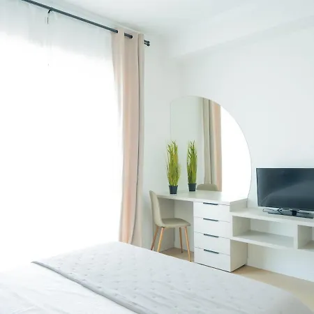 Aviatiei Elysee Luxury 1br * Bucharest