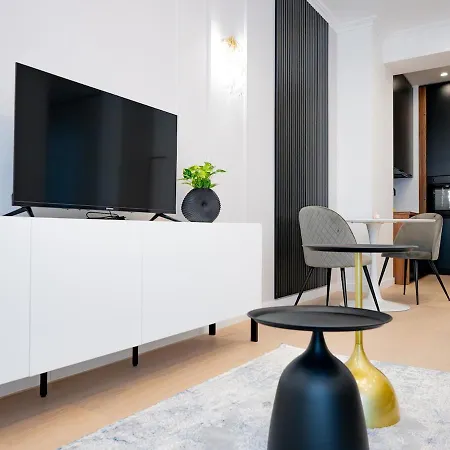 Aviatiei Elysee Luxury 1br *